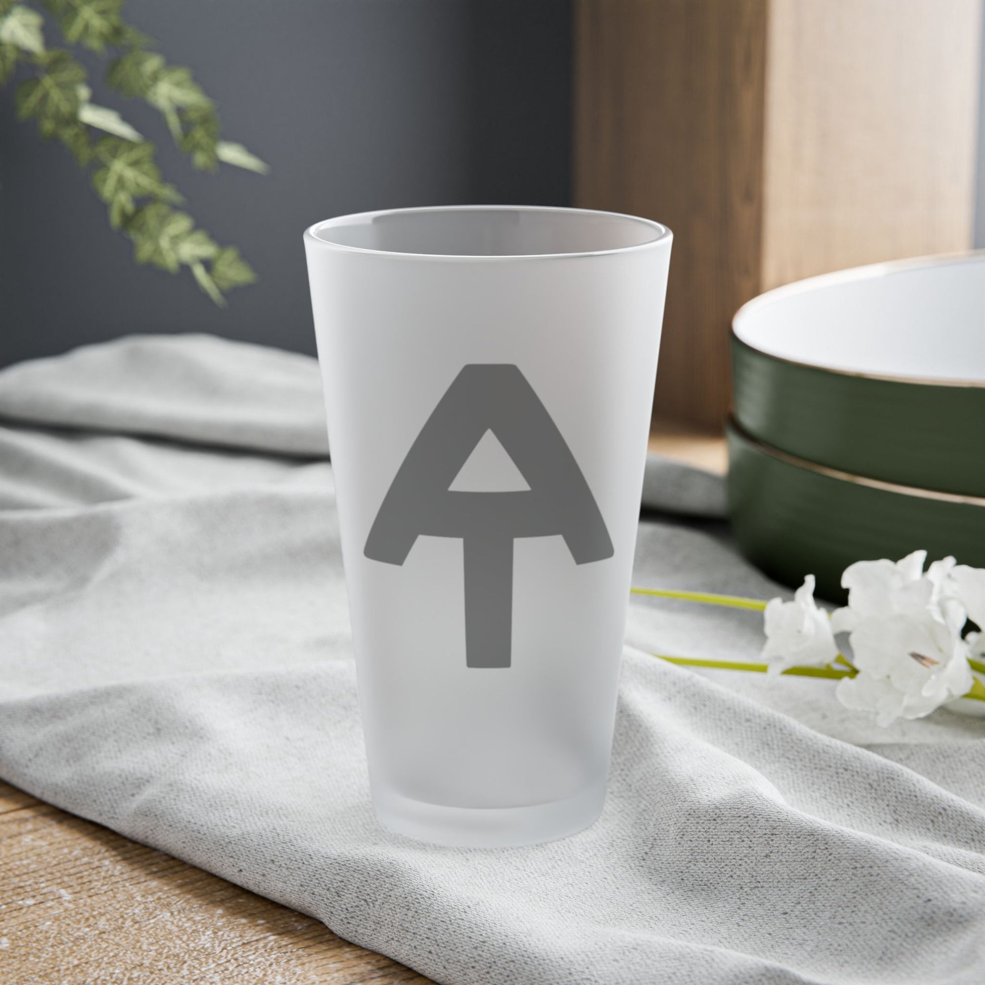 Appalachian Trail AT Arrow Frosted Pint Glass teelaunch