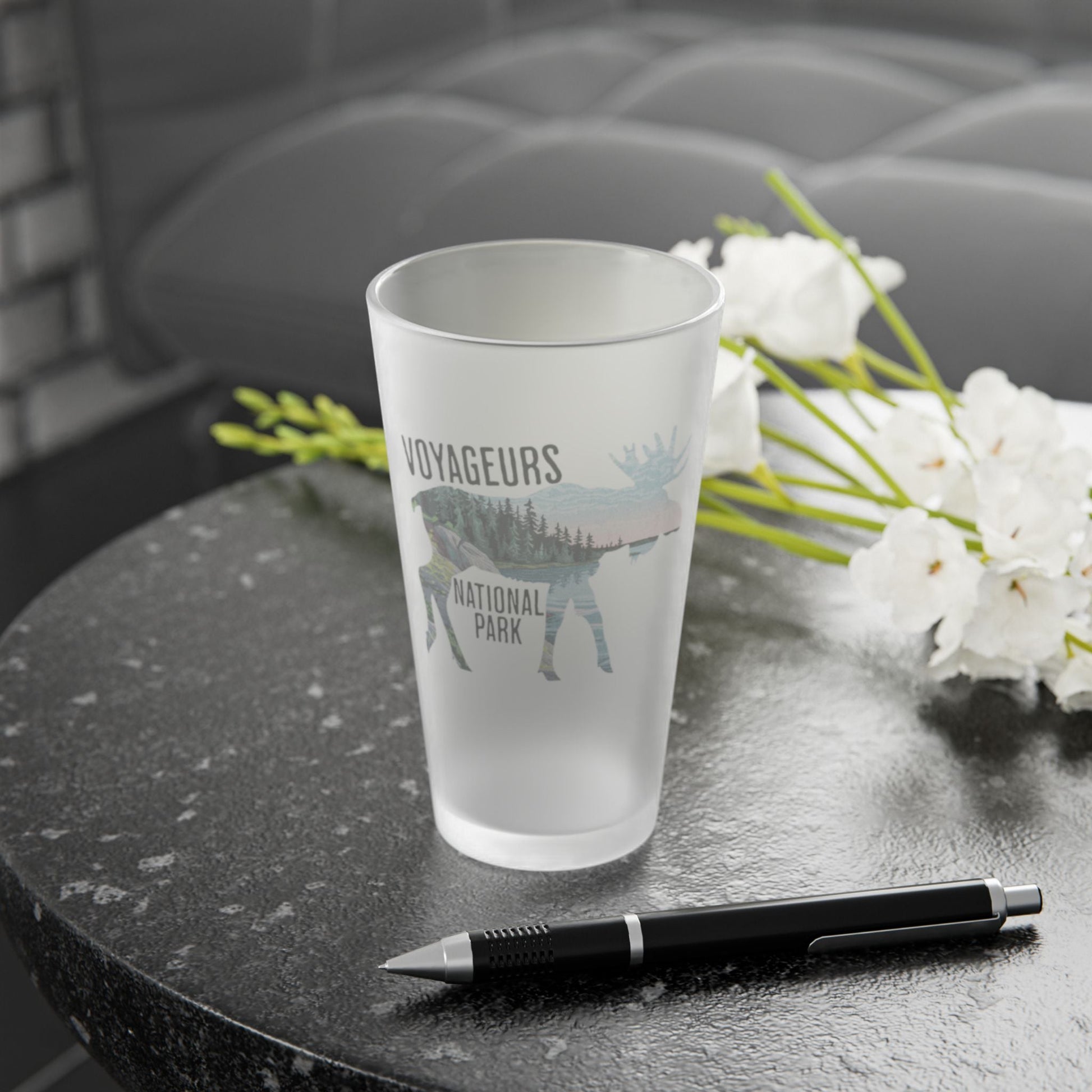 Voyageurs National Park Moose Frosted Pint Glass teelaunch