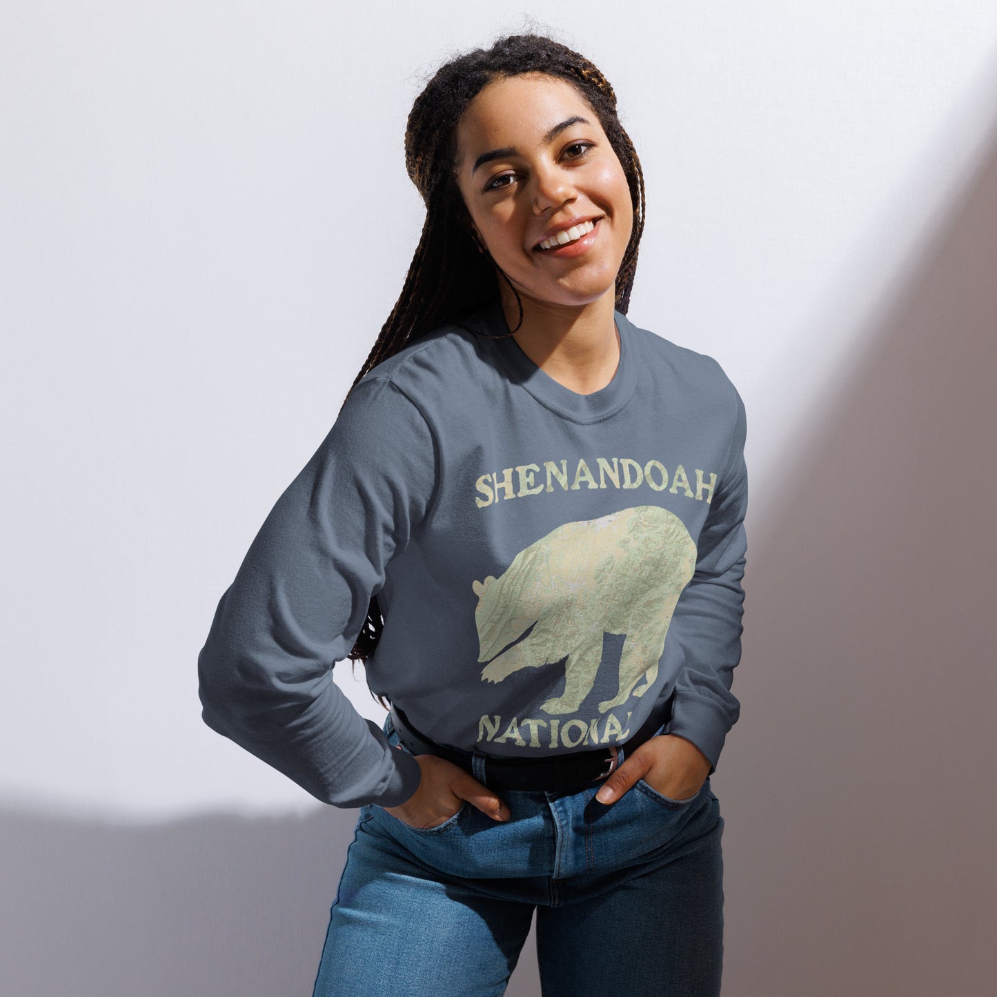 Shenandoah Bear Heavyweight Long Sleeve Topo Tee