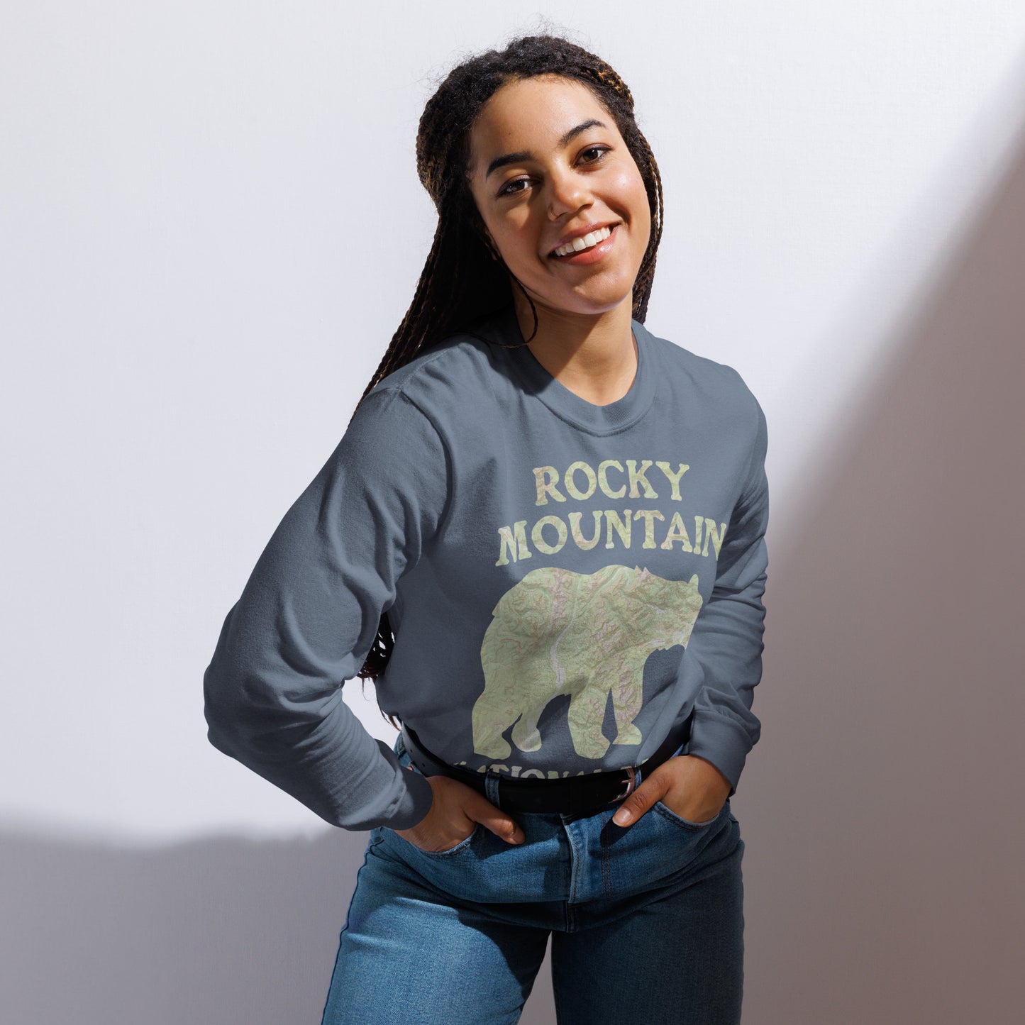 Rocky Mountain Bear Heavyweight Long Sleeve Topo Tee