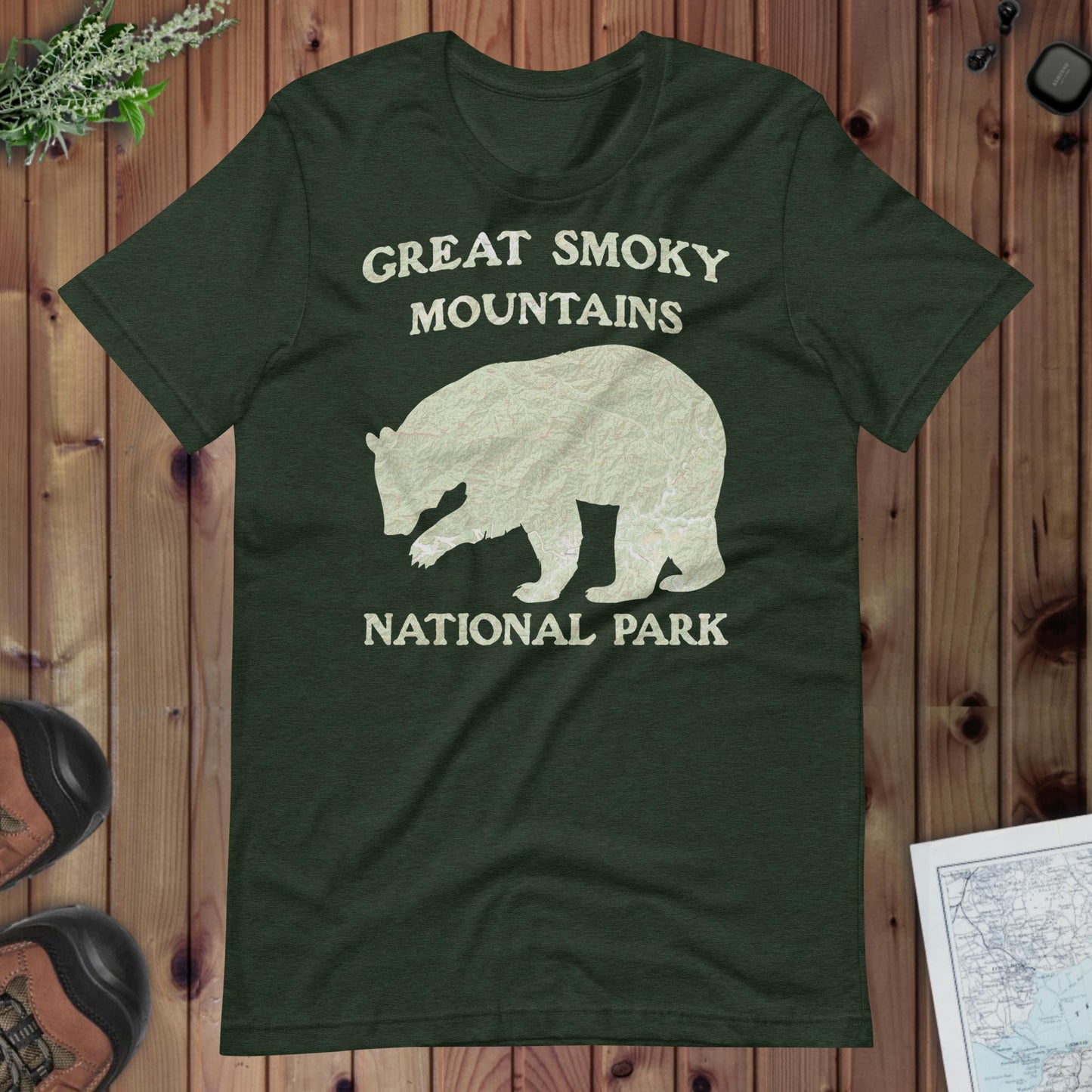 Great Smoky Mountains Bear Topo T-shirt T-Shirt Park Service Apparel Heather Emerald XS